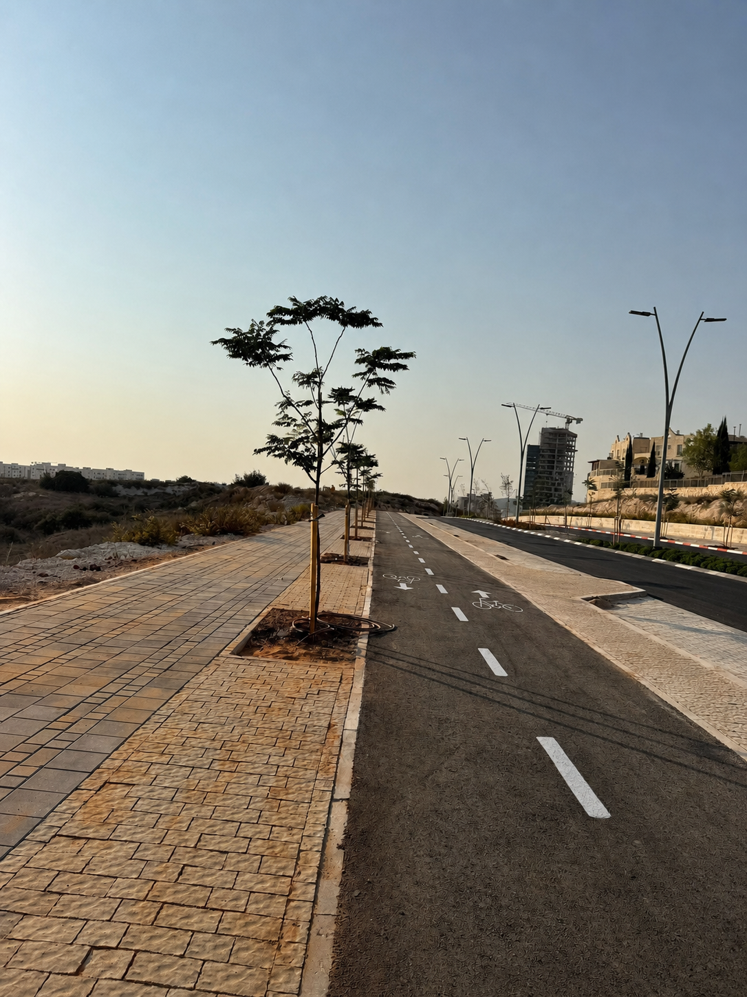 כביש 130 מזרח לאחר השלמת הסלילה, שביל האופניים והפיתוח בבית שמש